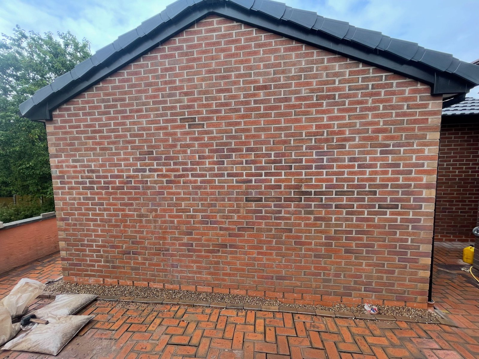 New Build Garage image 7