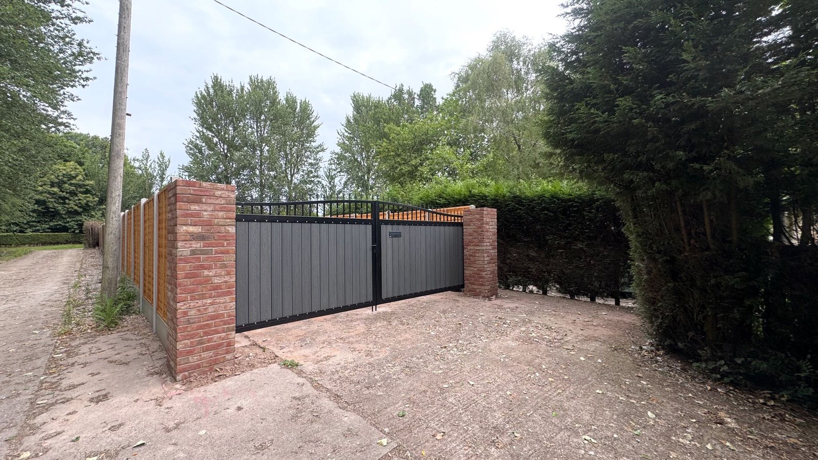 Gates With Brick Pillars